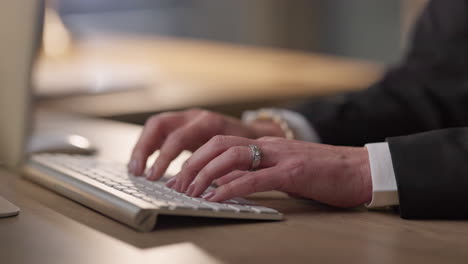 Business-hands,-typing-and-keyboard-for-online