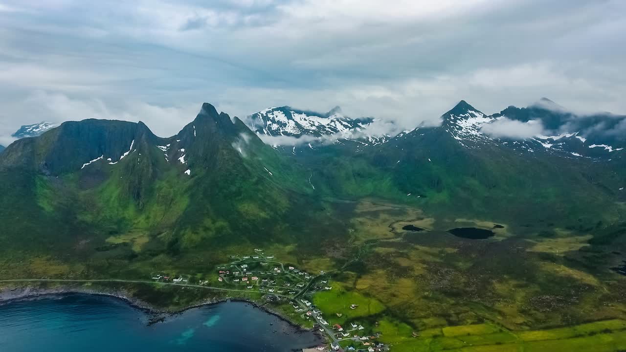 メーフィヨルドヴァール、センヤ島。ノルウェーの美しい自然景観、メーフィヨルド