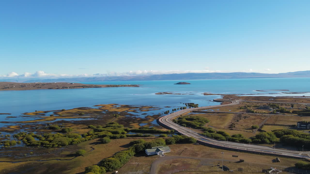 엘 칼라파테 초원 해안과 비글 강의 드론 영상