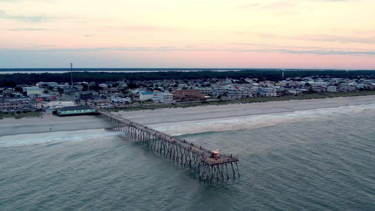 Molo a Kure Beach, Carolina del Nord.