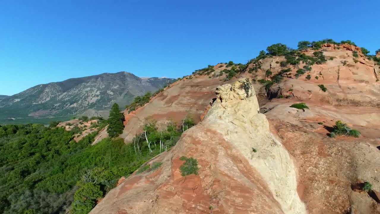 모압, 유타 근처에서 후두의 시계 반대 방향 궤도