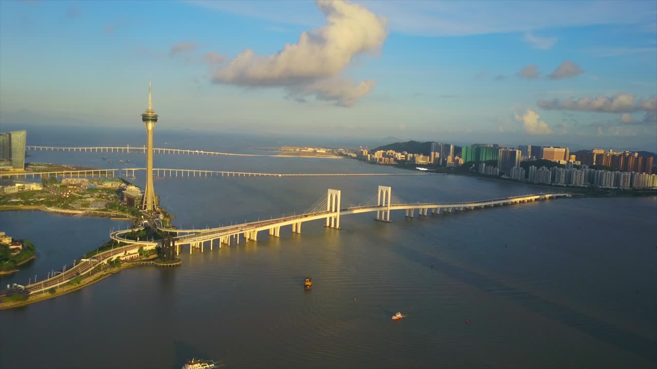 hora de puesta de sol ciudad de zhuhai macau famoso puente de la torre panorama 4k china