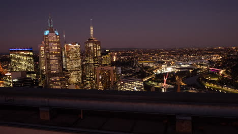 Timelapse-De-La-Ciudad-En-La-Azotea-Mirando-Hacia-Las-Torres-Del-Este-Del-Centro-De-Melbourne-Cbd