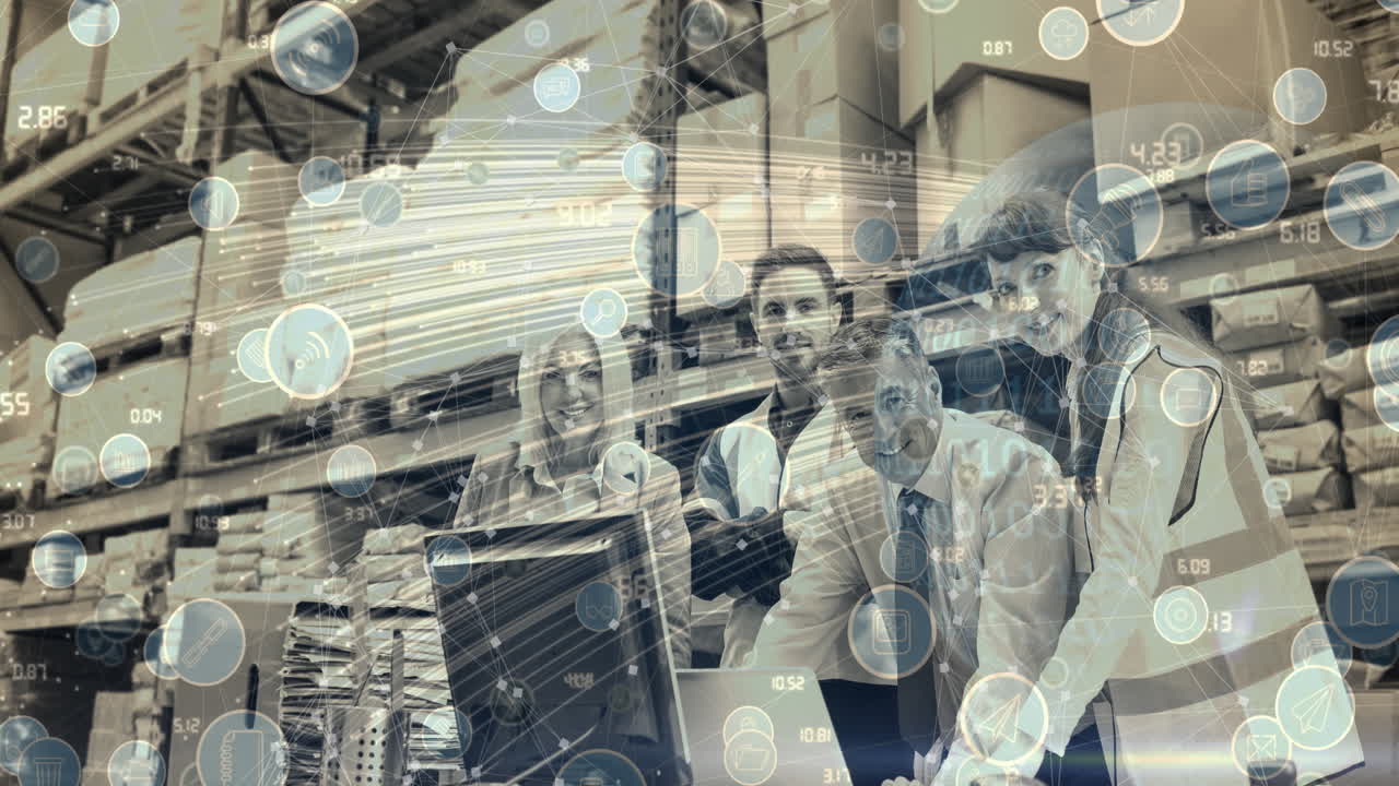 컴퓨터를 사용하는 사람들에 대한 디지털 아이콘으로 연결 네트워크의 애니메이션