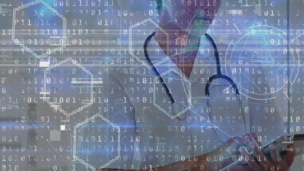 animación de código binario y hexágonos sobre una feliz médica biracial mirando a la cámara