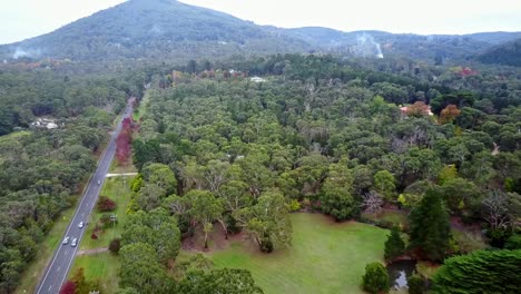 imágenes aéreas de la carretera del monte macedon, macedon, victoria central, australia