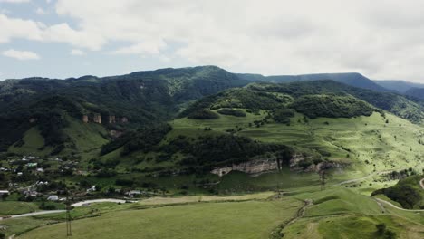 paisaje de valle de montaña