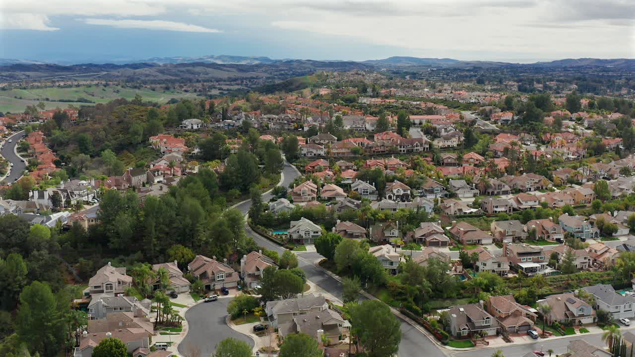 vista aérea de la vivienda de la ladera en mission viejo, california
