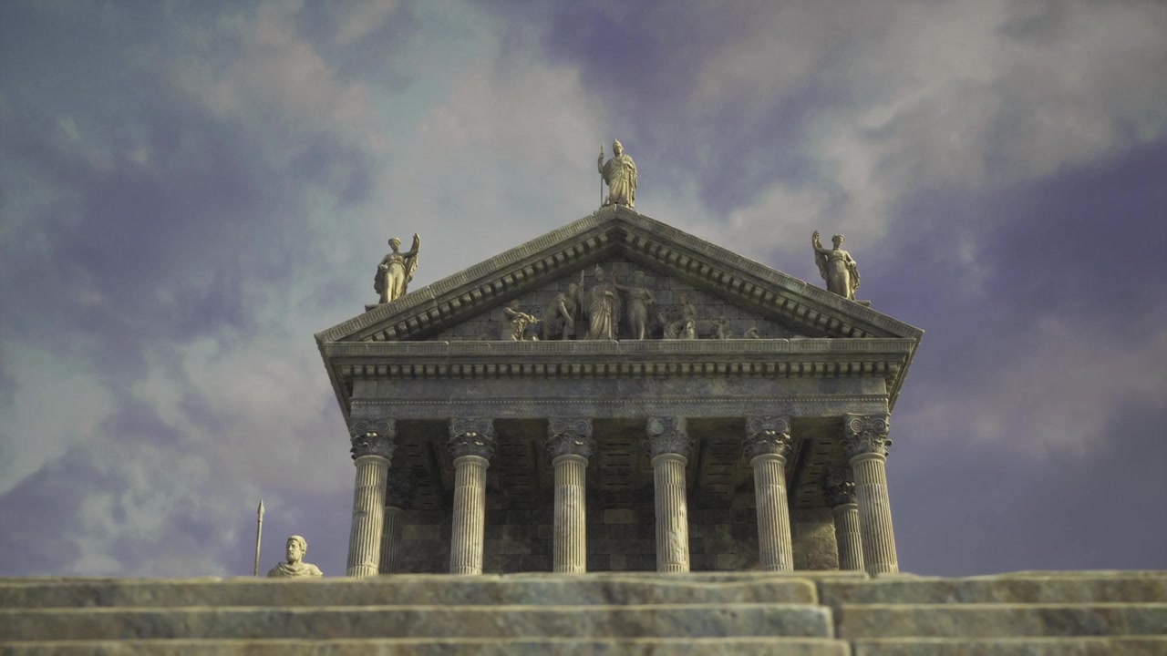 La luce solare serale enfatizza intagli e statue intricati sulla superficie del tempio