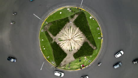 drone shot of monument dry palm at paseo de la reforma in mexico city