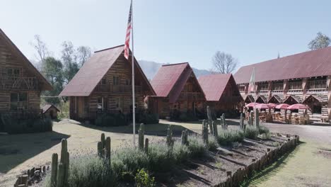 Lateral-Shot-Of-Stunning-Wooden-Cabins-In-Heart-Of-Nature,-Mexico