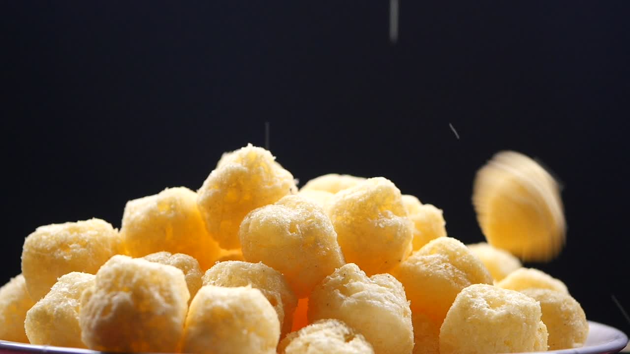 primer plano de los cereales de arroz hinchado