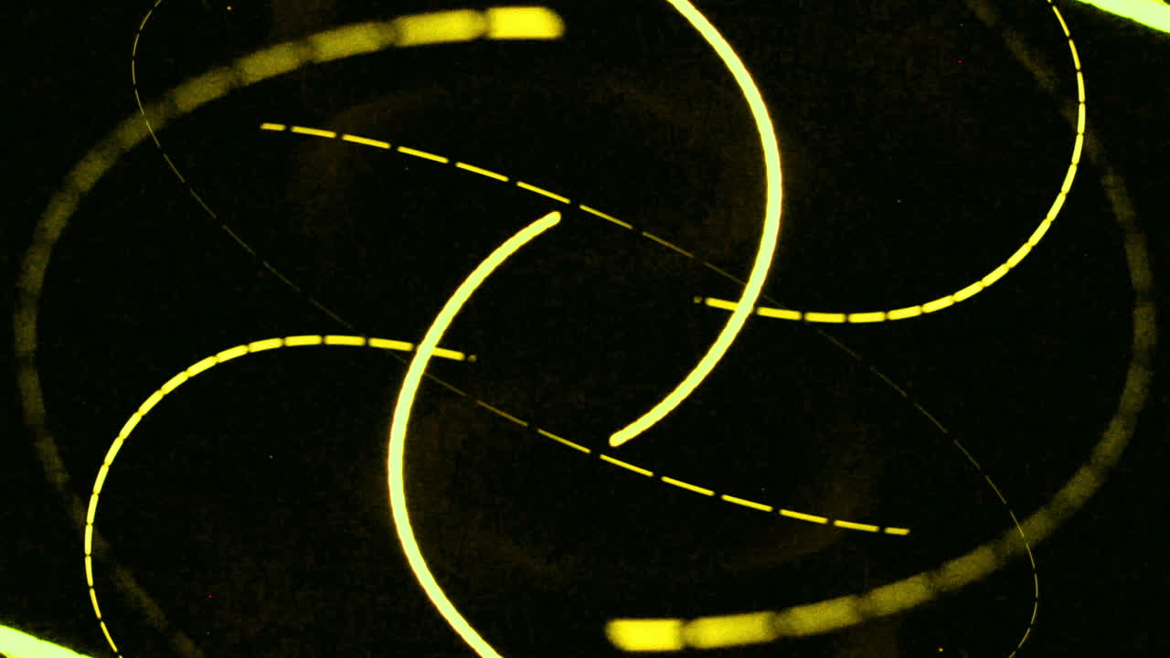 Scie luminose gialle astratte in movimento su sfondo scuro