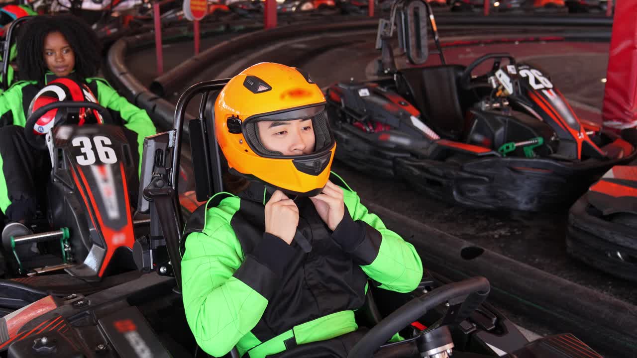 Pengalaman Balap Go-Kart Dalam Ruangan