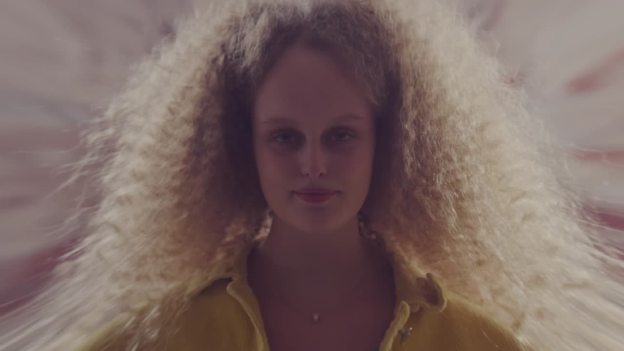 Imagen de persona, peinado, estilo, moda