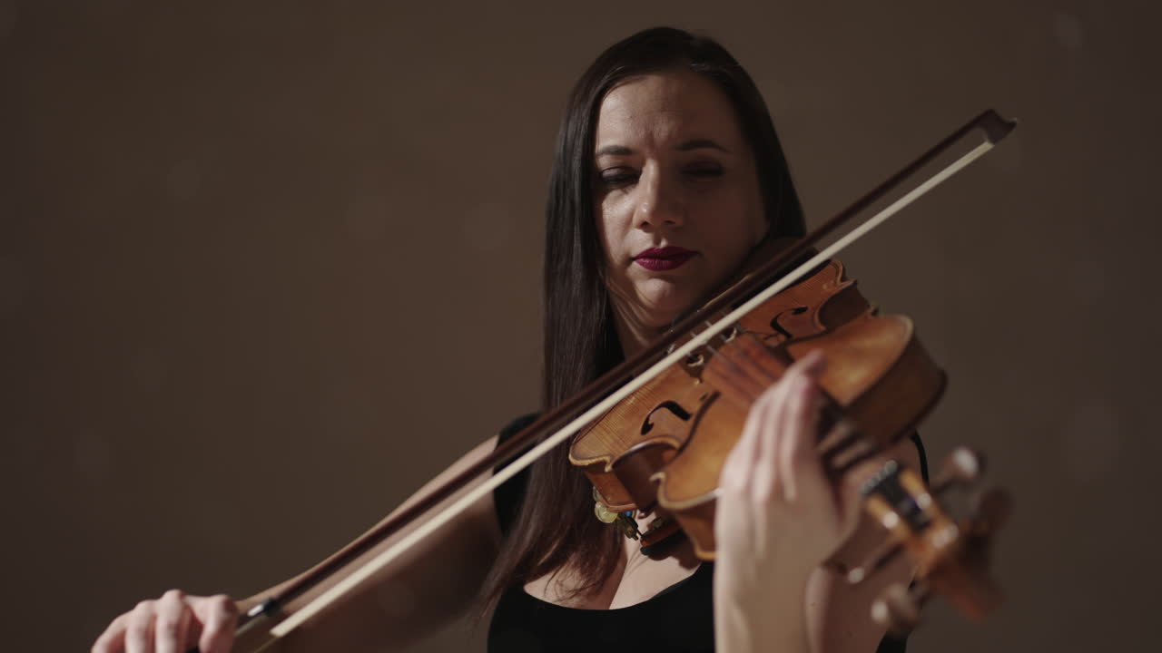 violinista en la actuación