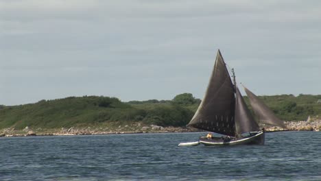 galway hooker boat