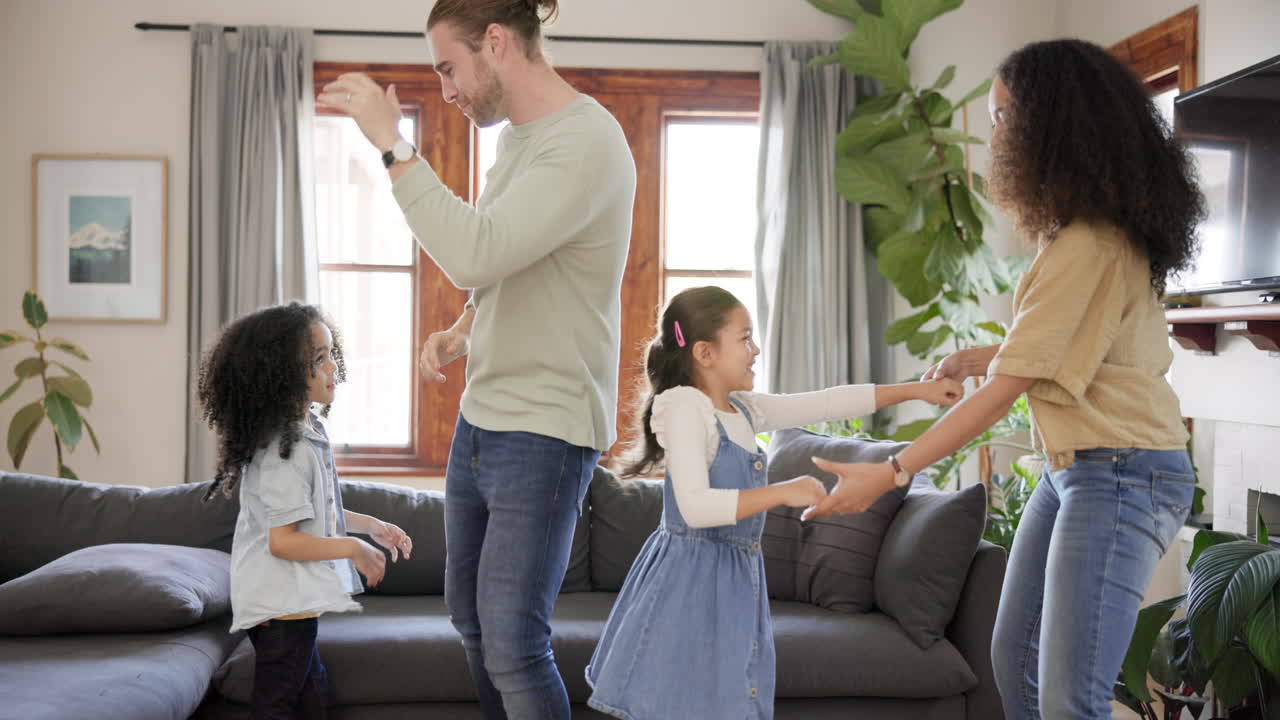 행복한 가족, 춤과 아이들과의 즐거움