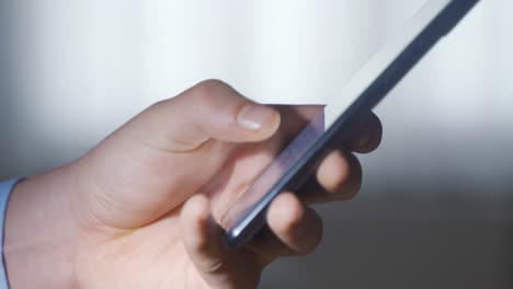 Close-up-of-the-message-typed-on-the-phone's-keyboard.