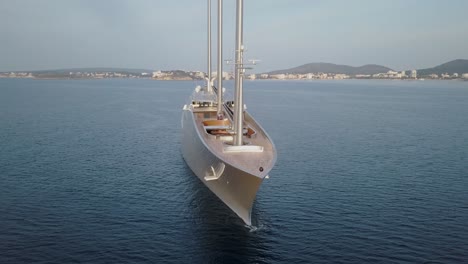 Größte-Segelyacht-Der-Welt-Im-Besitz-Von-Andrey-Melnichenko---Blohm-Voss---Luxury-Lifestyle-Mallorca,-Monaco,-Ibiza,-Mittelmeer