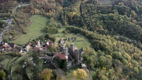 las ruinas del castillo de höhenburg hanstein cerca de bornhagen rimbach en alemania