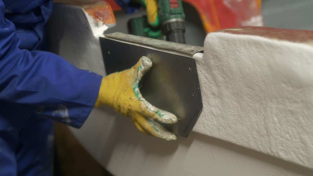 Securing stainless steel transom plate to fiberglass boat