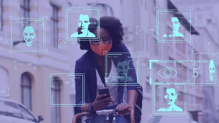 animation von menschen-ikonen über afroamerikanischer geschäftsfrau mit smartphone