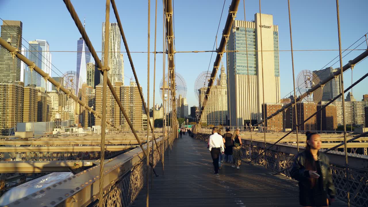 Walking the Brooklyn Bridge at Sunset: Stunning Manhattan Skyline Views