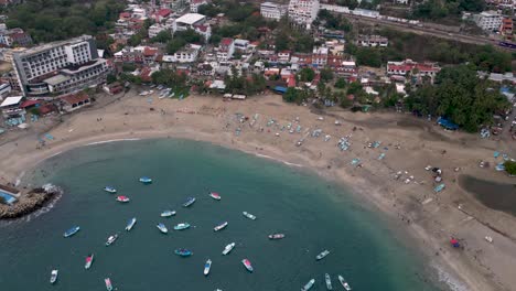 Beach Escapades: Exhilarating Hyperlapse Adventure through Puerto Escondido&#039;s Bay and Zicatela