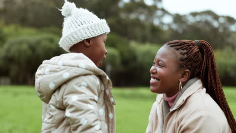 Talking,-love-and-mom-and-child-in-park