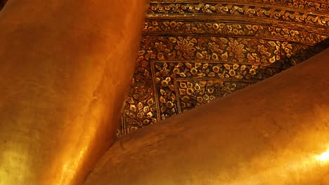 golden statue details in bangkok temple