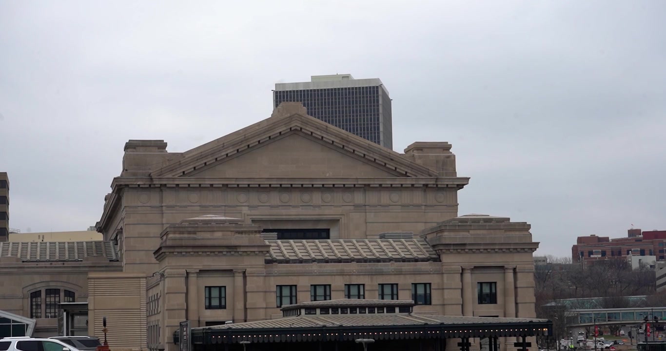 Vista dall'alto dell'edificio storico della Union Station a Kansas City, Missouri.