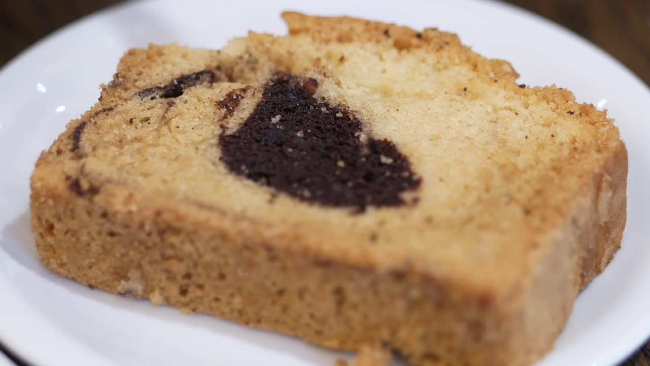 초콜릿 케이크 한 조각