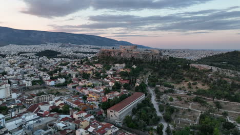 Sunrise-views-over-the-Acropolis-in-Athens,-Greece