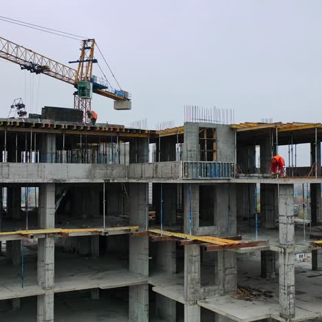 building in the process of construction