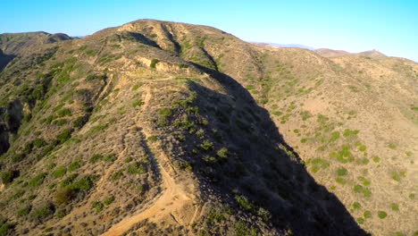 Aerial-shot-over-the-hills-of-Southern-California