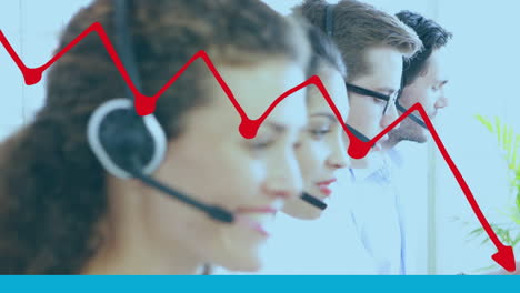 animación de gráficos sobre diversas personas de negocios que usan auriculares de teléfono en la oficina