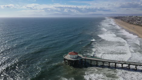 over head shot of a jetty house on the coast of manhattan