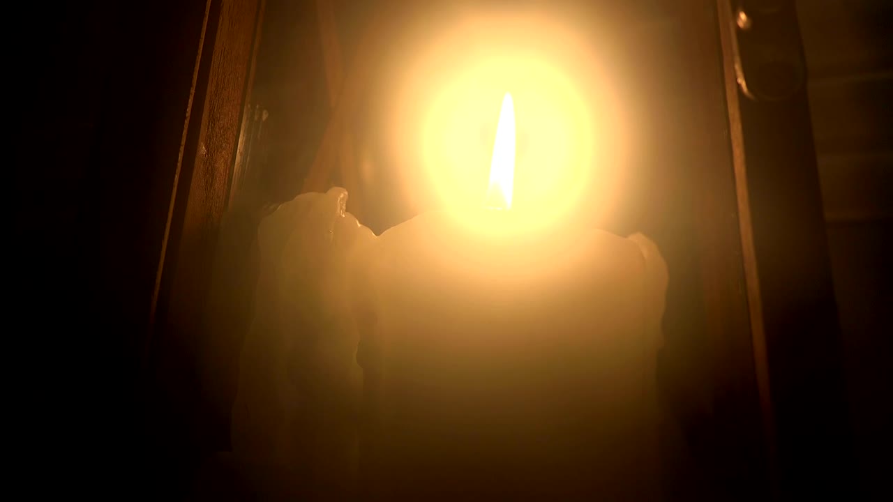 어 속의 불 근접