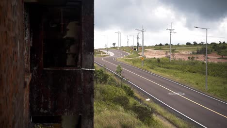 Carretera-Vacía-En-El-Parque-Nacional-De-Preah-Monivong-Bokor,-Camboya