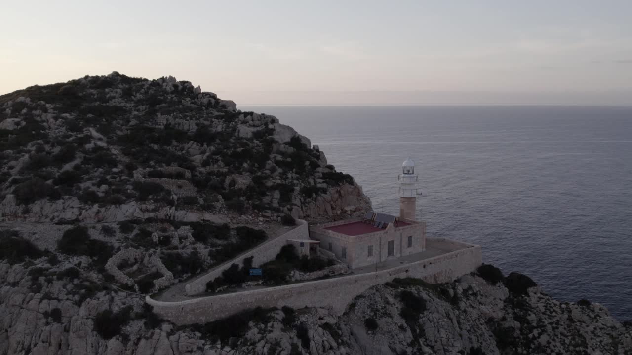 Faro dell'isola al tramonto, Dragonera, Maiorca, Spagna