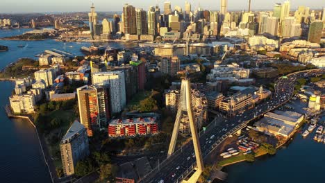 Sydney---Anzac-Bridge-Verkehrsflug