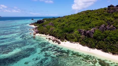 seychelles la digue rocas aérea drone48.mp4