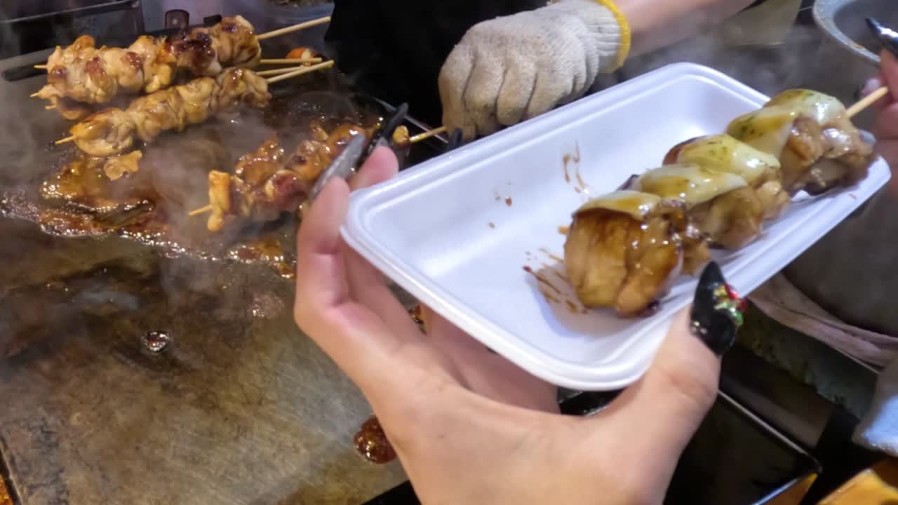 Delicious Chicken Skewers with Cheese