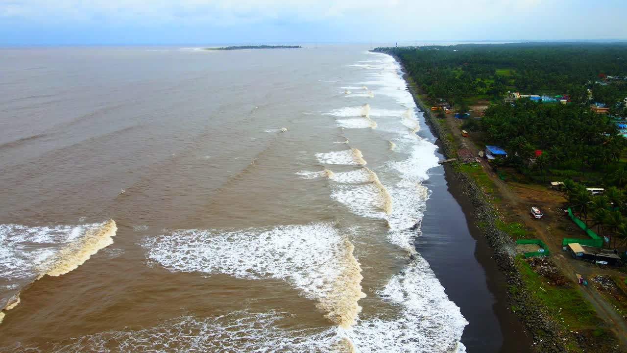 playa en vasi rajodi olas de playa india mumbai maharashtra disparo de drone india vista panorámica