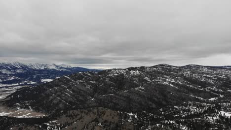 360-of-snowy-mountains-in-the-distance