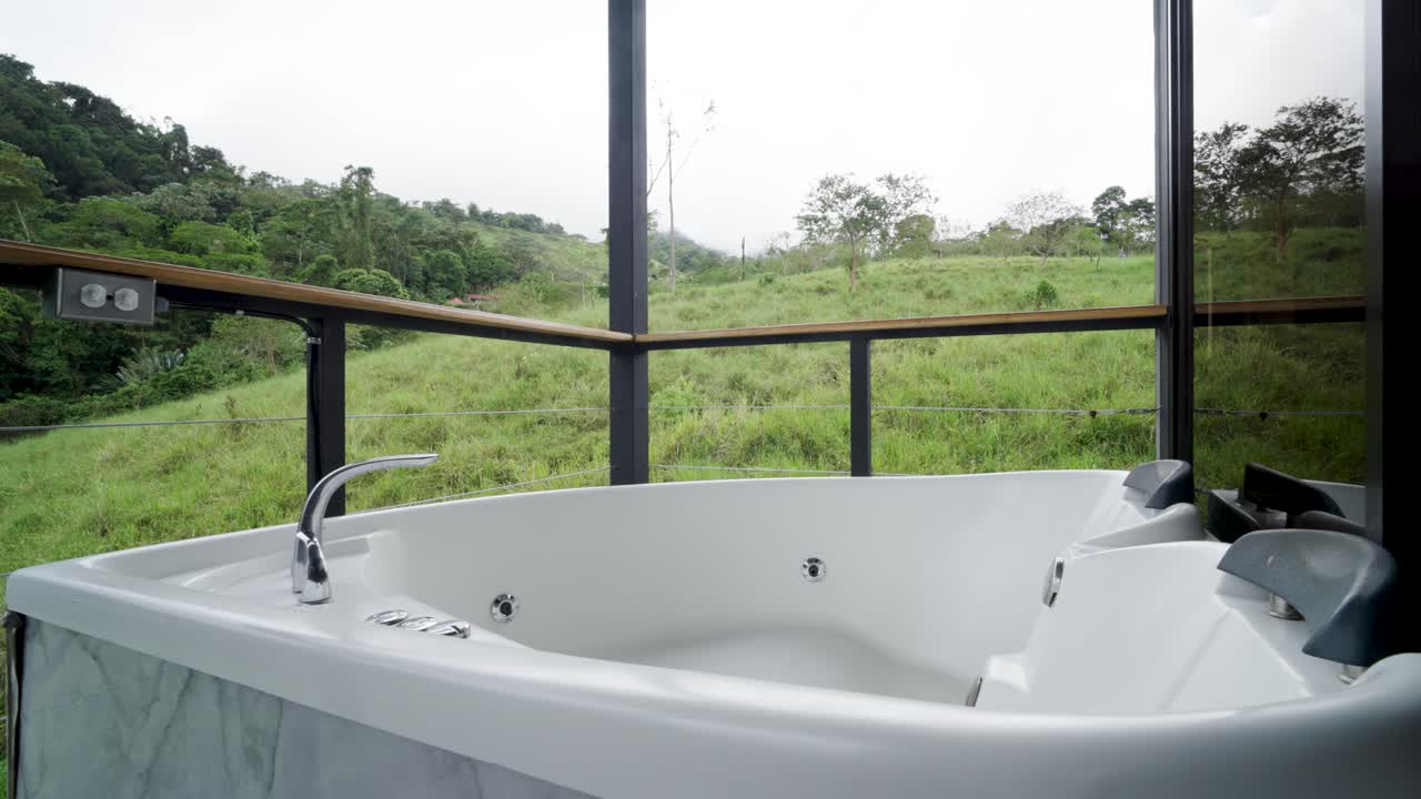 Vasca da bagno con vista panoramica