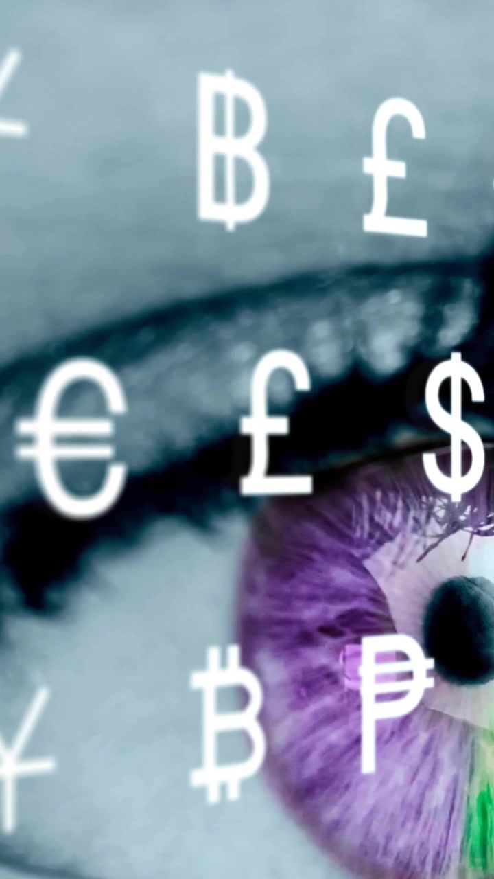 Animazione di elaborazione dati valuta su primo piano dell'occhio di una donna.