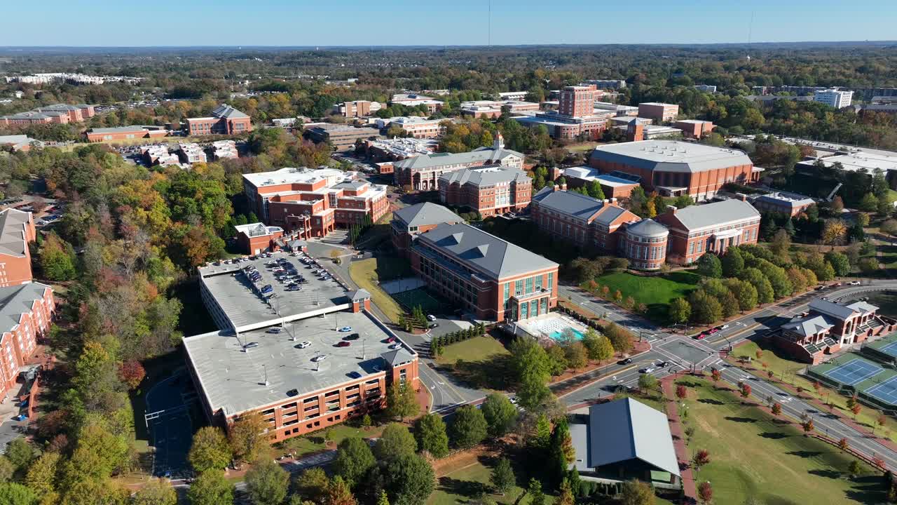 el campus de unc charlotte