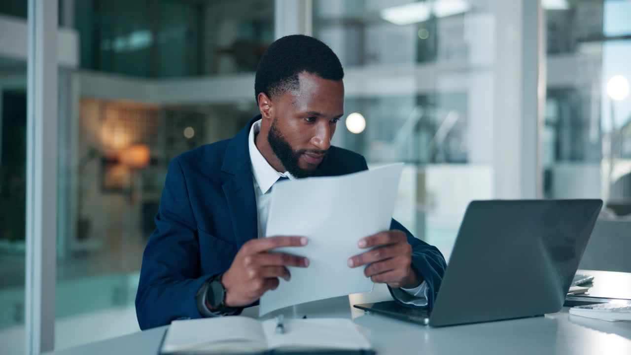 Businessman working in modern office